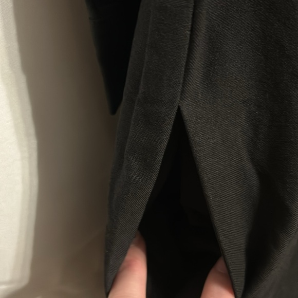 Black Polly Dress
POMANDER PLACE - Picture 10 of 14